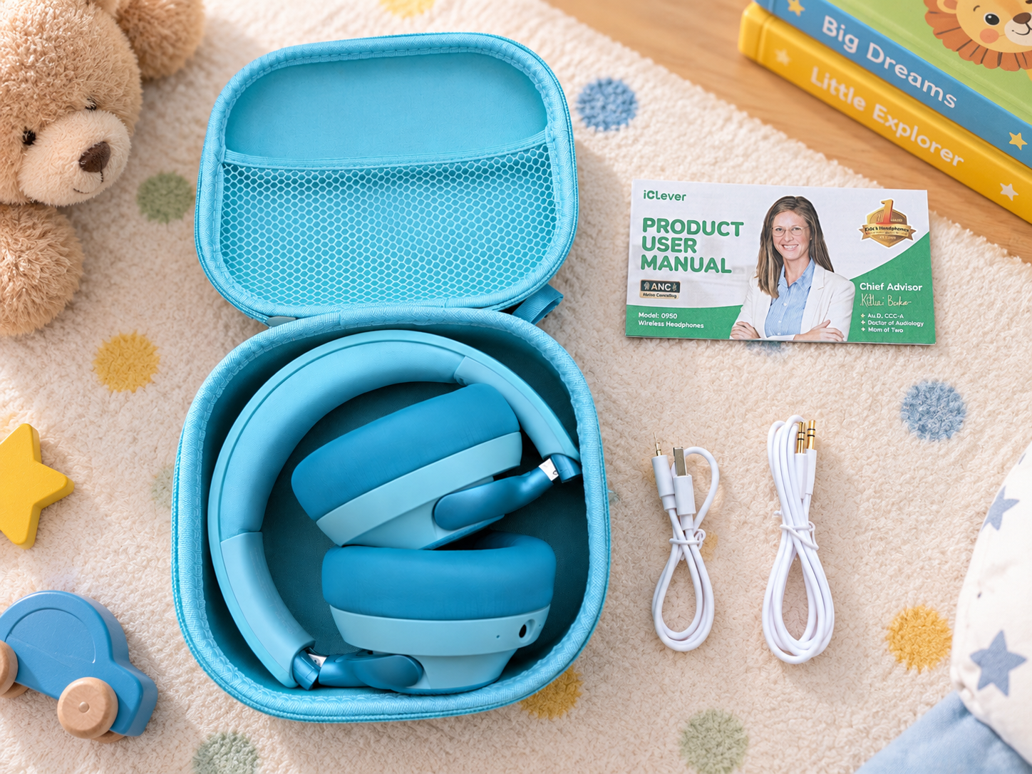 Contenido de la caja de los iClever Q950: auriculares, funda de transporte y cables